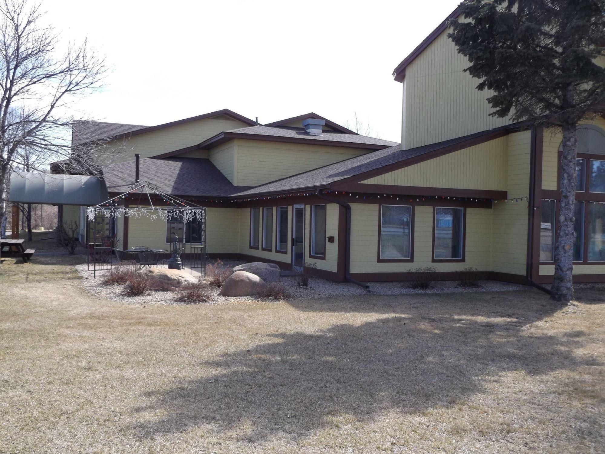 Nisswa Inn And Suites Exterior photo